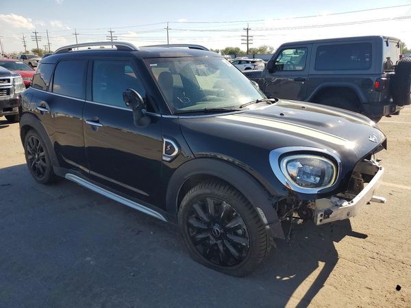 2018 MINI COOPER — Passenger 3/4