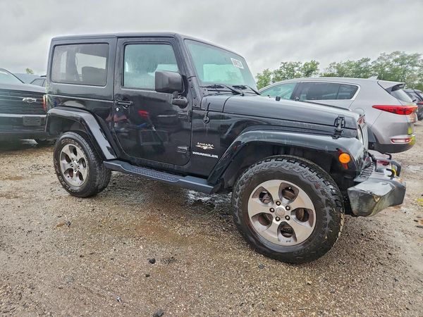 2017 JEEP WRANGLER Sahara — Passenger 3/4
