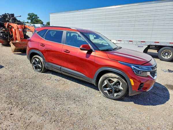 2025 KIA SELTOS S, X-Line — Passenger 3/4