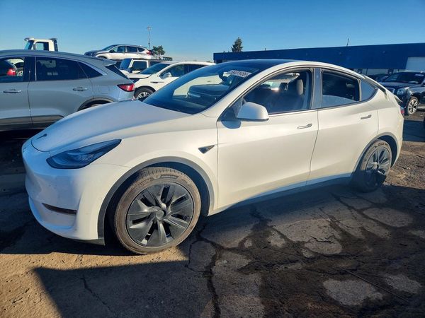 2021 TESLA MODEL Y — Front 3/4