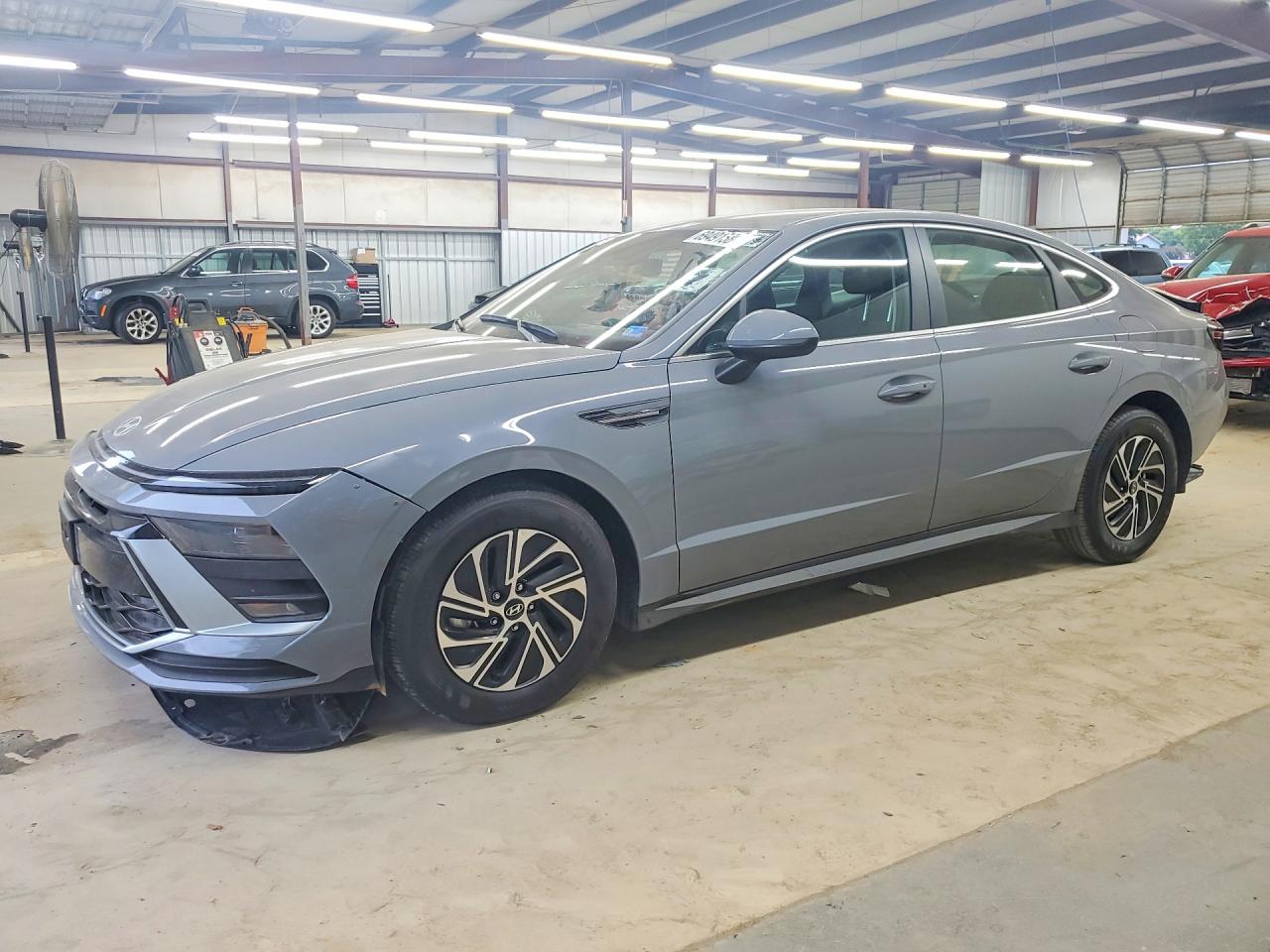 2026 HYUNDAI SONATA Blue — Front 3/4