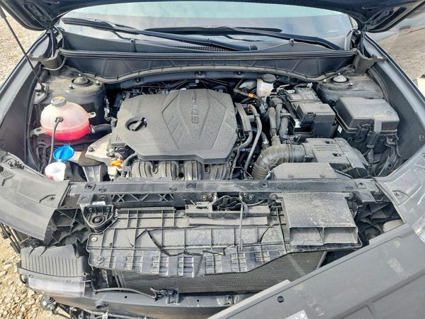 2025 HYUNDAI TUCSON — Engine bay