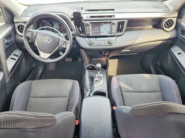2016 TOYOTA RAV4 XLE (M Grade) — CKPT