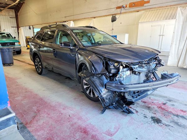 2025 SUBARU OUTBACK — Passenger 3/4