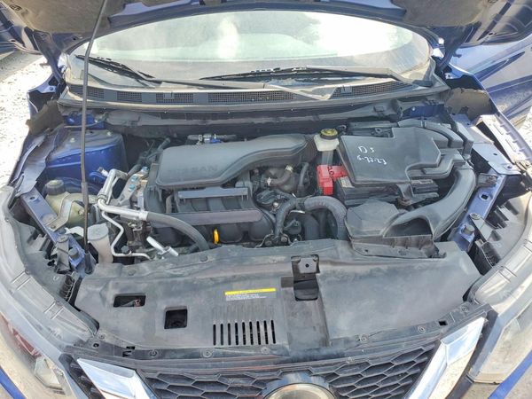 2021 NISSAN ROGUE SPORT — Engine bay