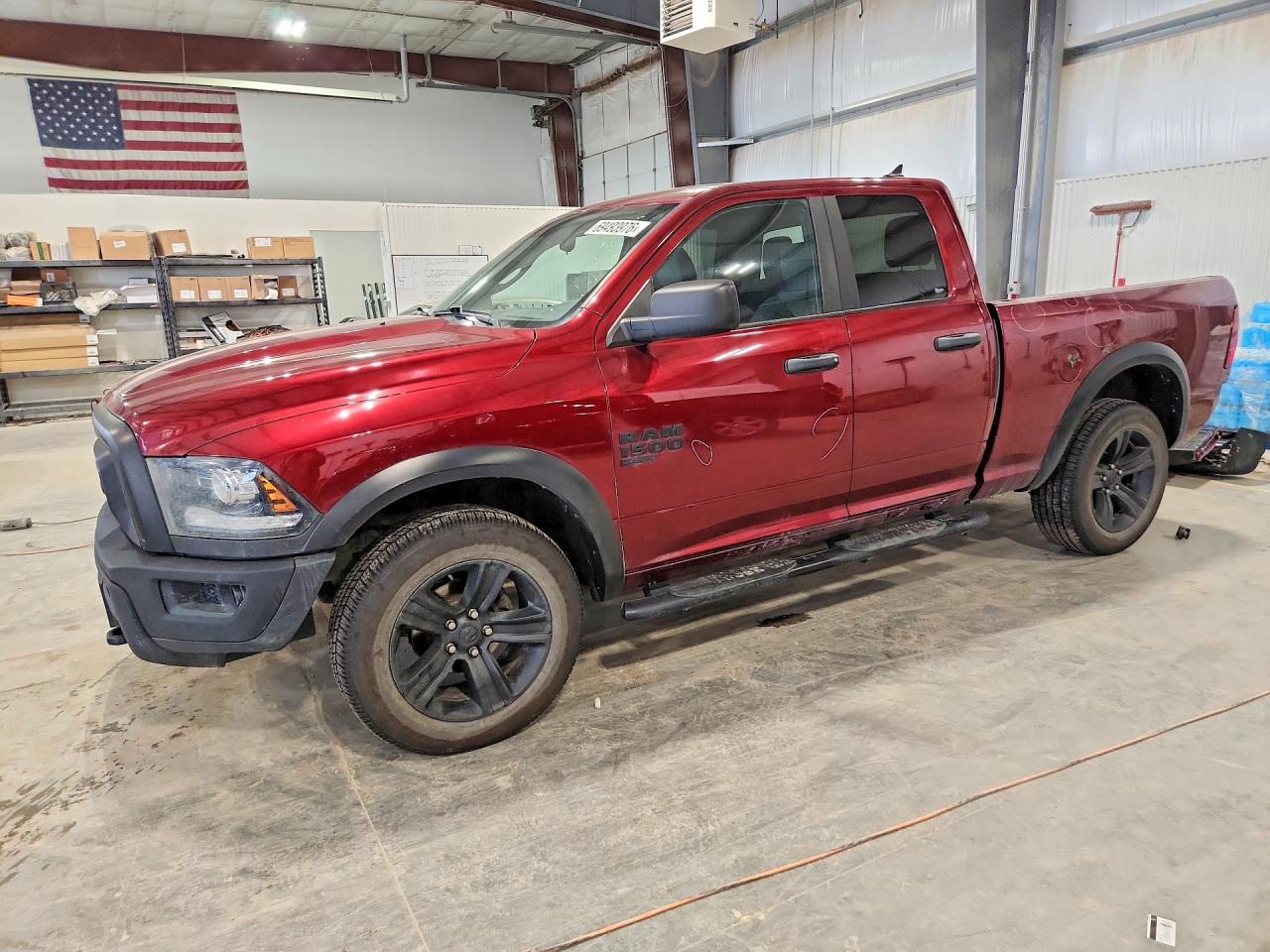 2021 RAM 1500 CLASSIC SLT — Front 3/4