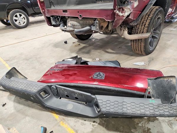 2021 RAM 1500 CLASSIC SLT — LOOS
