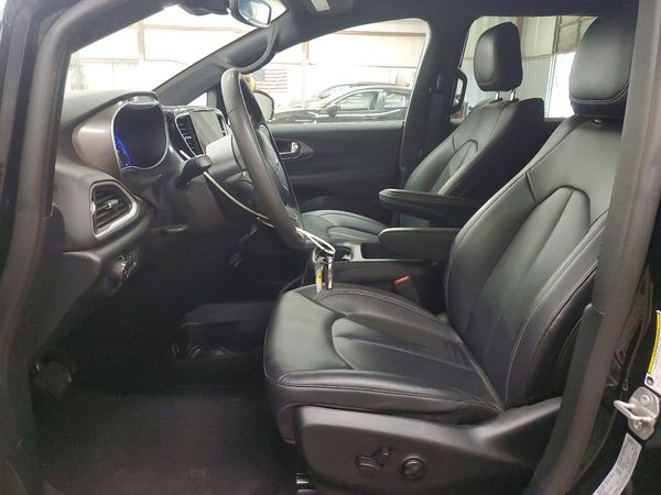 2025 CHRYSLER PACIFICA — DENT