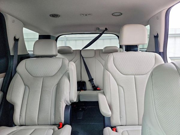 2022 HYUNDAI PALISADE SEL w/Premium Pkg — SUVN
