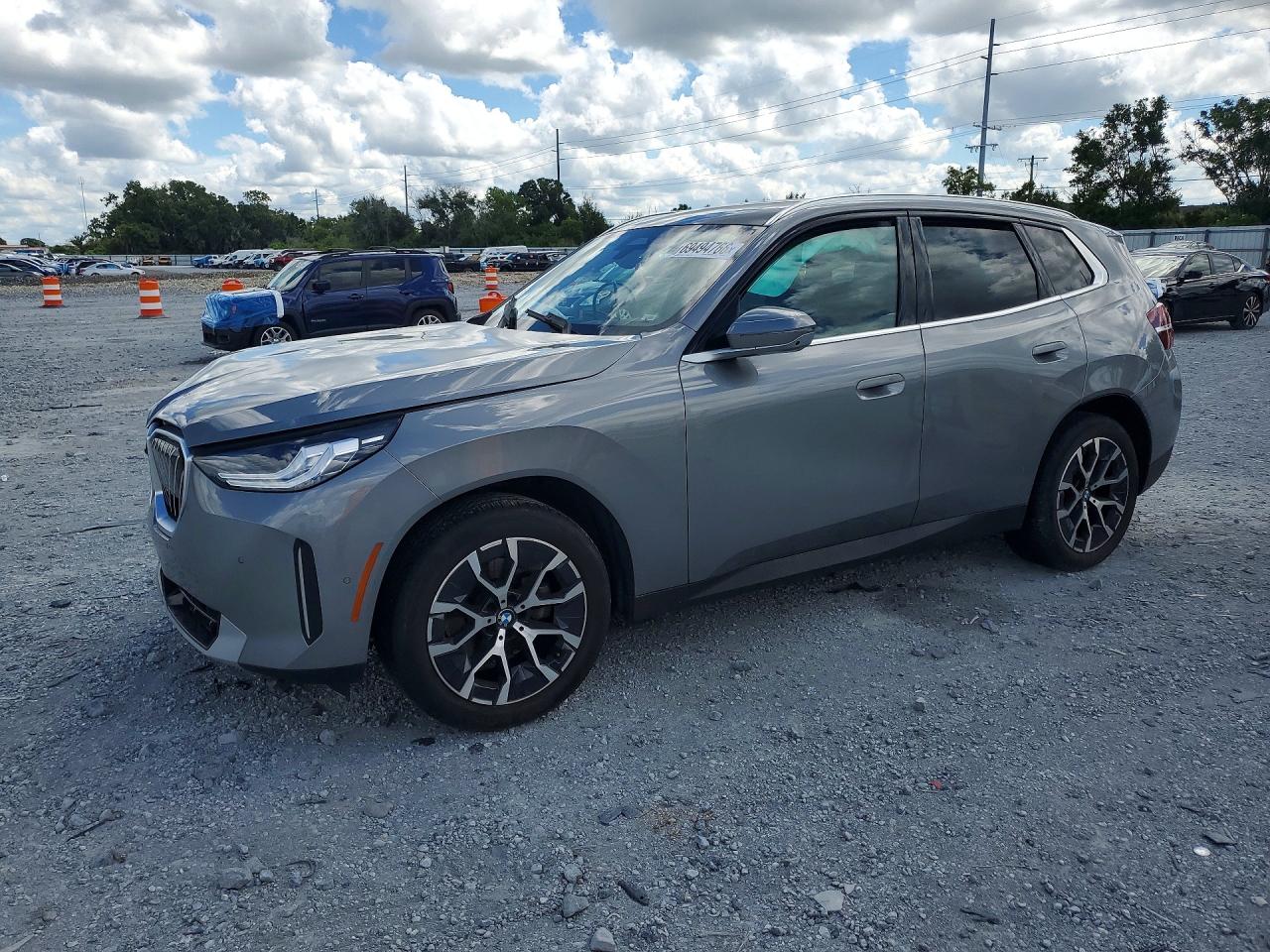 2026 BMW X3 30 xDrive — Front 3/4