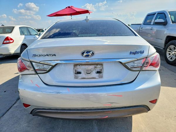 2012 HYUNDAI SONATA Middle level — DIRR