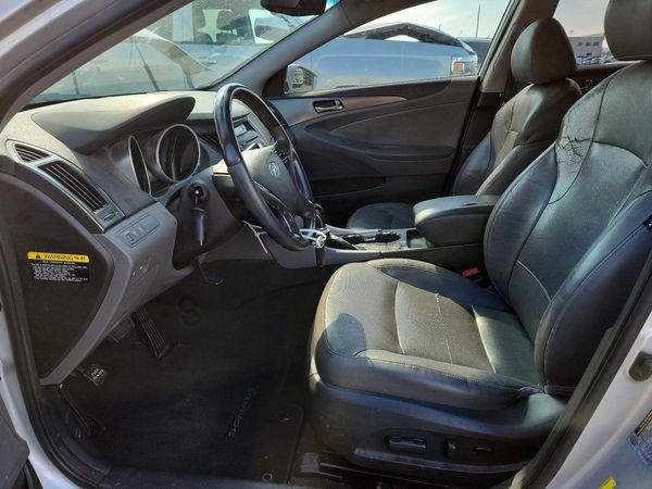 2012 HYUNDAI SONATA Middle level — DENT