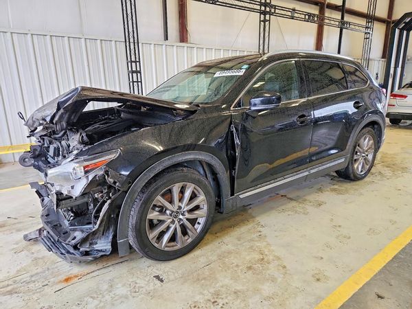2021 MAZDA CX-9 Grand Touring — Front 3/4