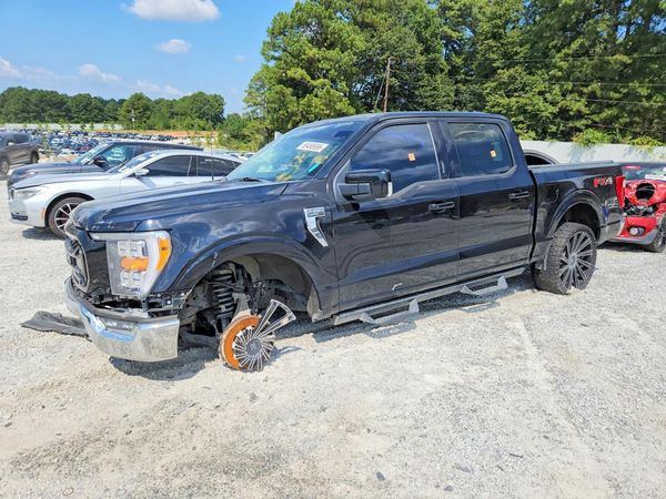 2022 FORD F150 SuperCrew — Front 3/4