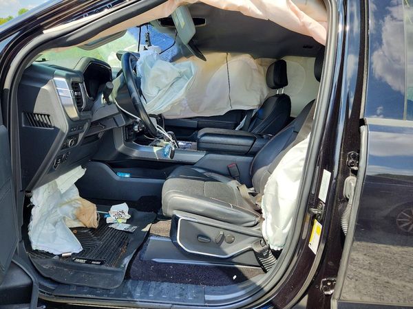 2022 FORD F150 SuperCrew — DENT
