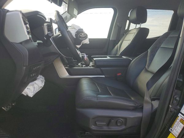 2023 TOYOTA TUNDRA SR5 — DENT
