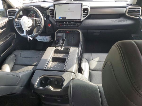 2023 TOYOTA TUNDRA SR5 — CKPT
