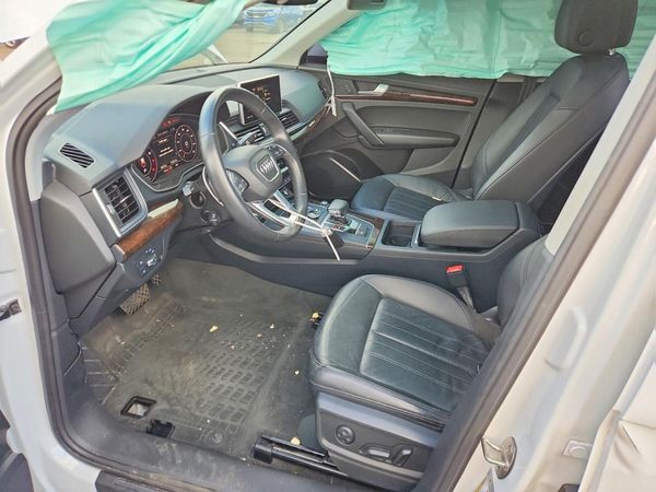 2018 AUDI Q5 quattro Premium Plus — DENT