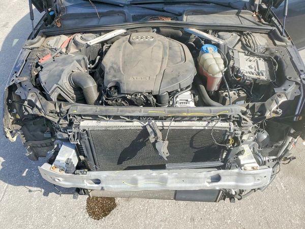 2018 AUDI A4 ALLROAD — Engine bay