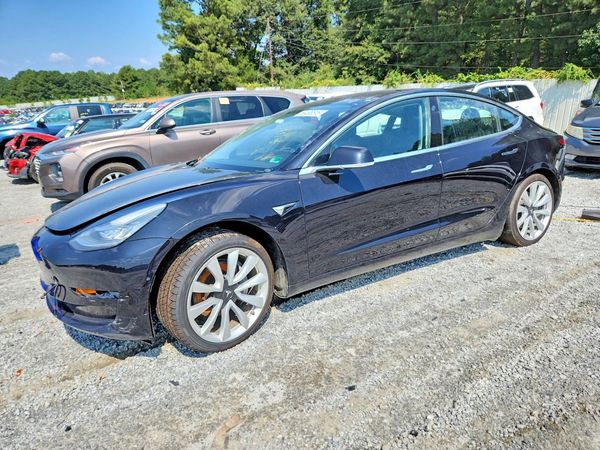 2018 TESLA MODEL 3 — Front 3/4