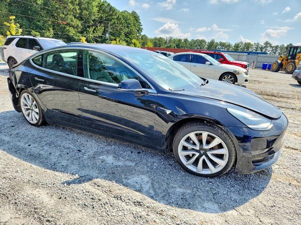 2018 TESLA MODEL 3 — Passenger 3/4