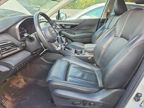 2021 SUBARU OUTBACK — DENT