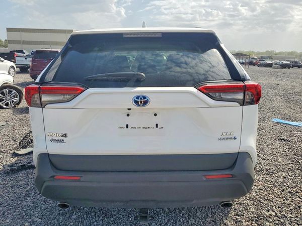 2021 TOYOTA RAV4 — DIRR