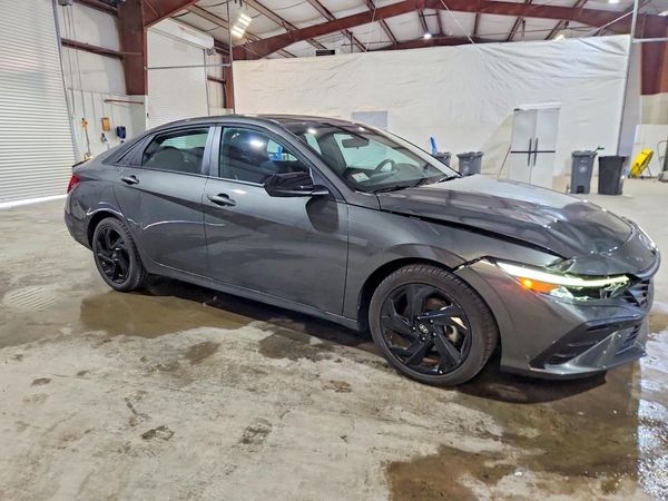 2026 HYUNDAI ELANTRA — Passenger 3/4