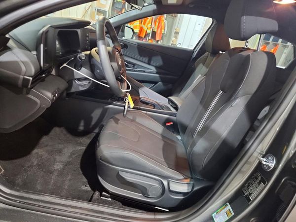 2026 HYUNDAI ELANTRA — DENT
