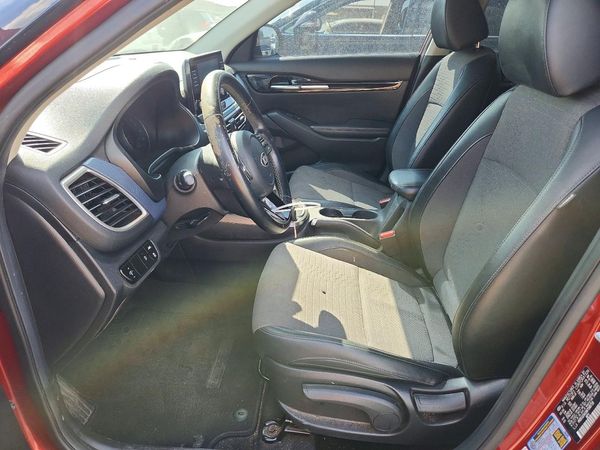 2021 KIA SELTOS S — DENT