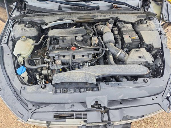 2021 KIA K5 — Engine bay
