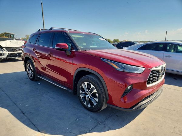 2023 TOYOTA HIGHLANDER — Passenger 3/4