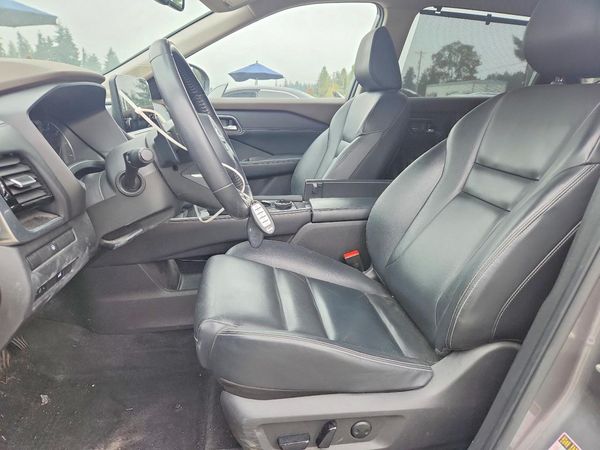 2021 NISSAN ROGUE SL — DENT