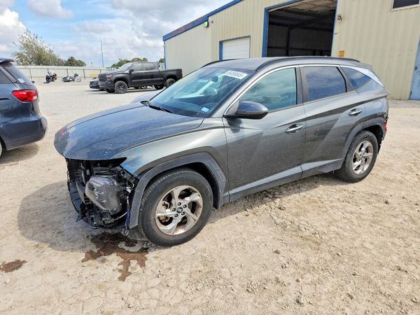 2022 HYUNDAI TUCSON — Front 3/4