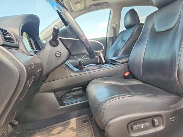 2013 LEXUS RX 350 — DENT