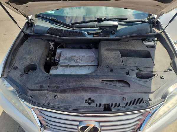 2013 LEXUS RX 350 — Engine bay