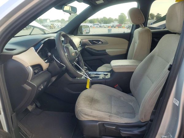 2022 CHEVROLET TRAVERSE LS — DENT