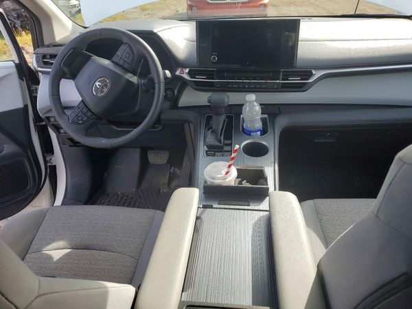 2025 TOYOTA SIENNA — CKPT