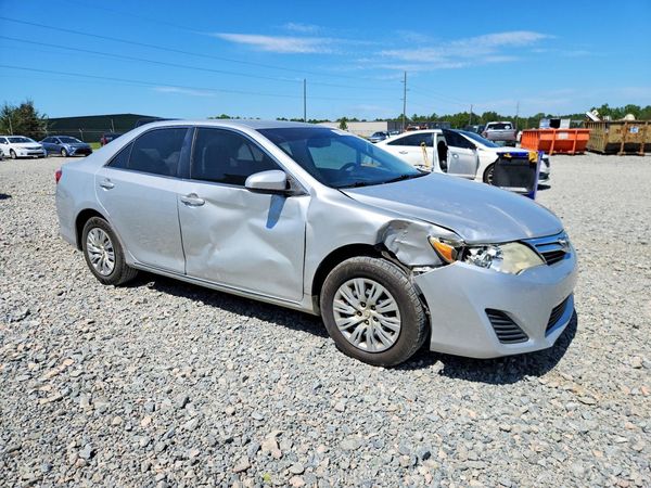 2013 TOYOTA CAMRY — Passenger 3/4