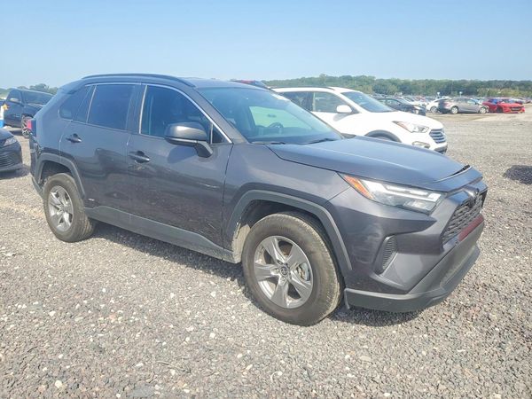 2025 TOYOTA RAV4 — Passenger 3/4