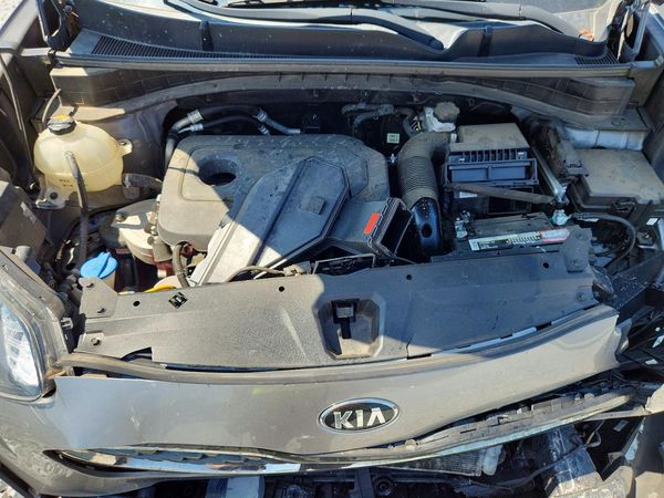 2020 KIA SPORTAGE — Engine bay