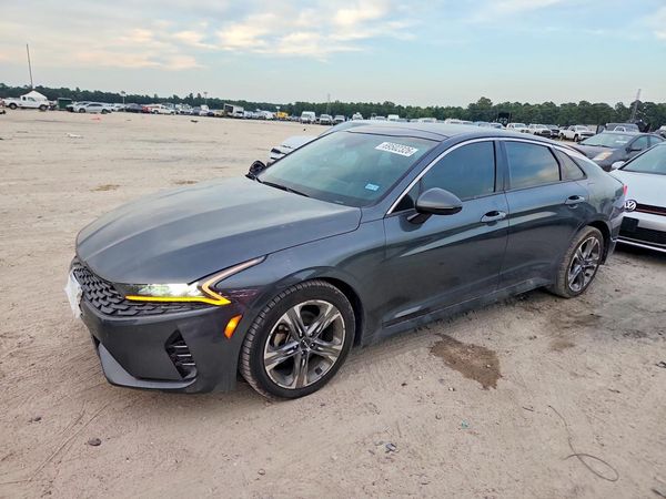 2022 KIA K5 — Front 3/4