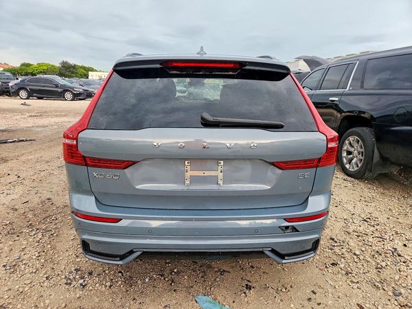 2022 VOLVO XC60 R-Design — DIRR