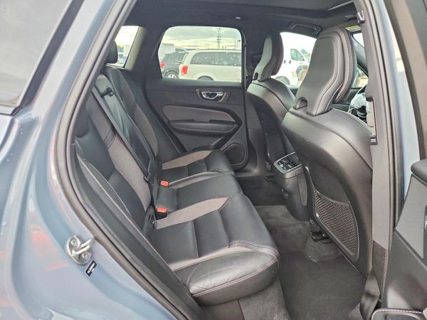 2022 VOLVO XC60 R-Design — PSRS