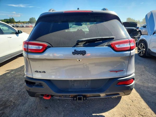 2016 JEEP CHEROKEE TRAILHAWK 4X4 — DIRR