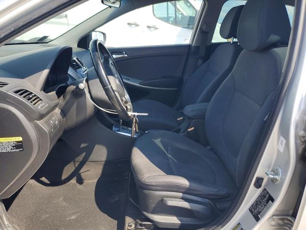 2013 HYUNDAI ACCENT GLS Premium/ SE