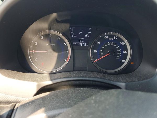 2013 HYUNDAI ACCENT GLS Premium/ SE