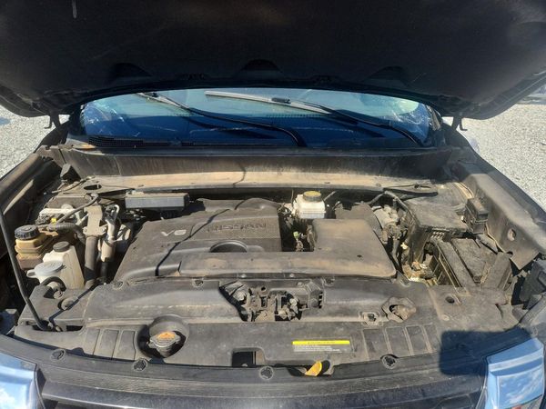 2018 NISSAN PATHFINDER — Engine bay