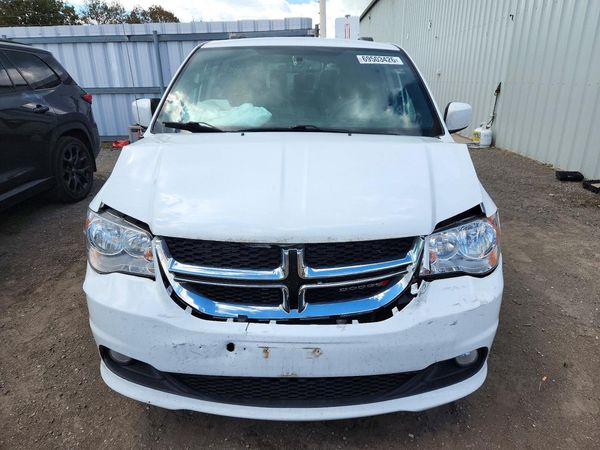 2017 DODGE GRAND CARAVAN SE, SXT, Express — DIRF