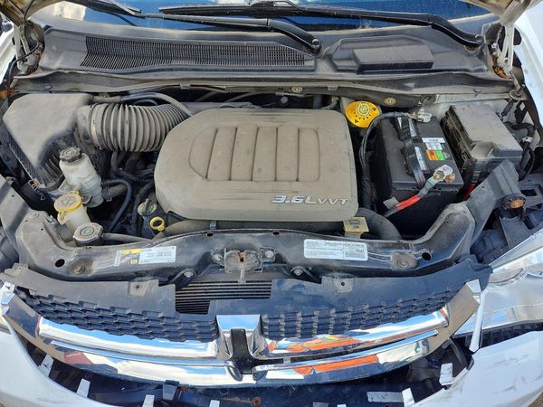 2017 DODGE GRAND CARAVAN SE, SXT, Express — Engine bay